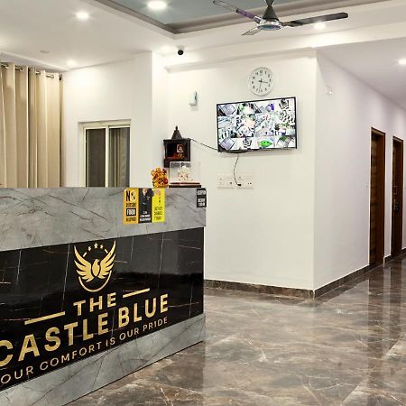 The Castle Blue Hotel Greater Noida Kültér fotó