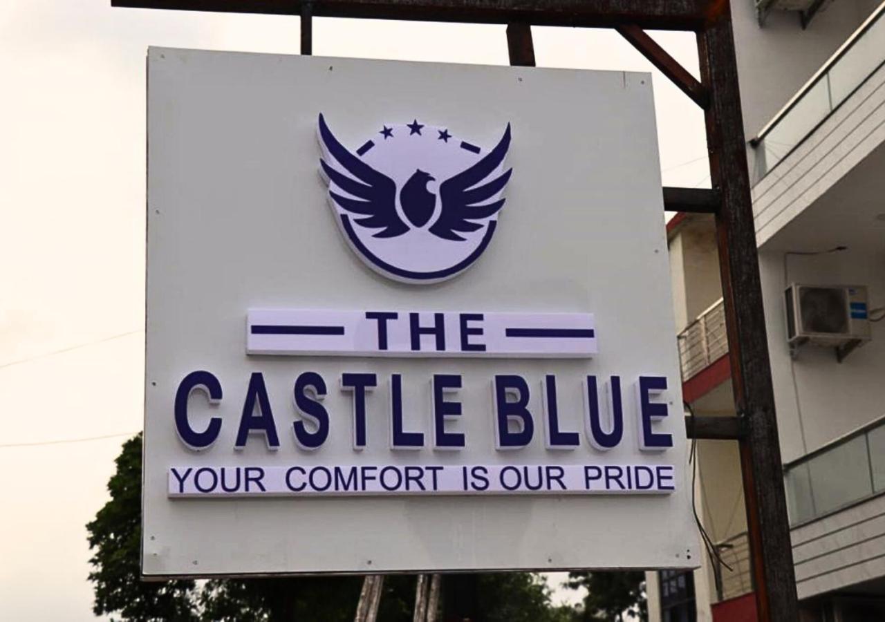 The Castle Blue Hotel Greater Noida Kültér fotó